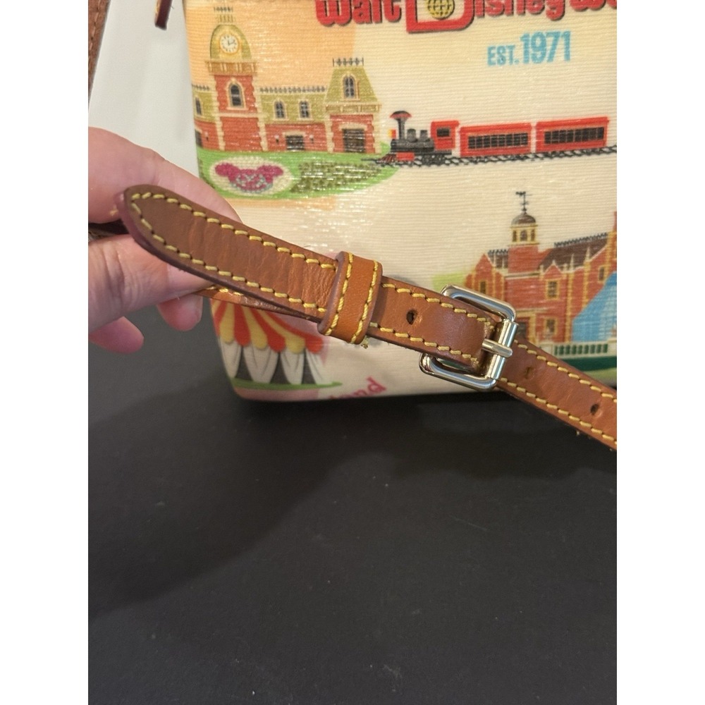 Disney World Dooney & Bourke RETRO Crossbody Handbag 9x8x2 - Picture 15 of 15